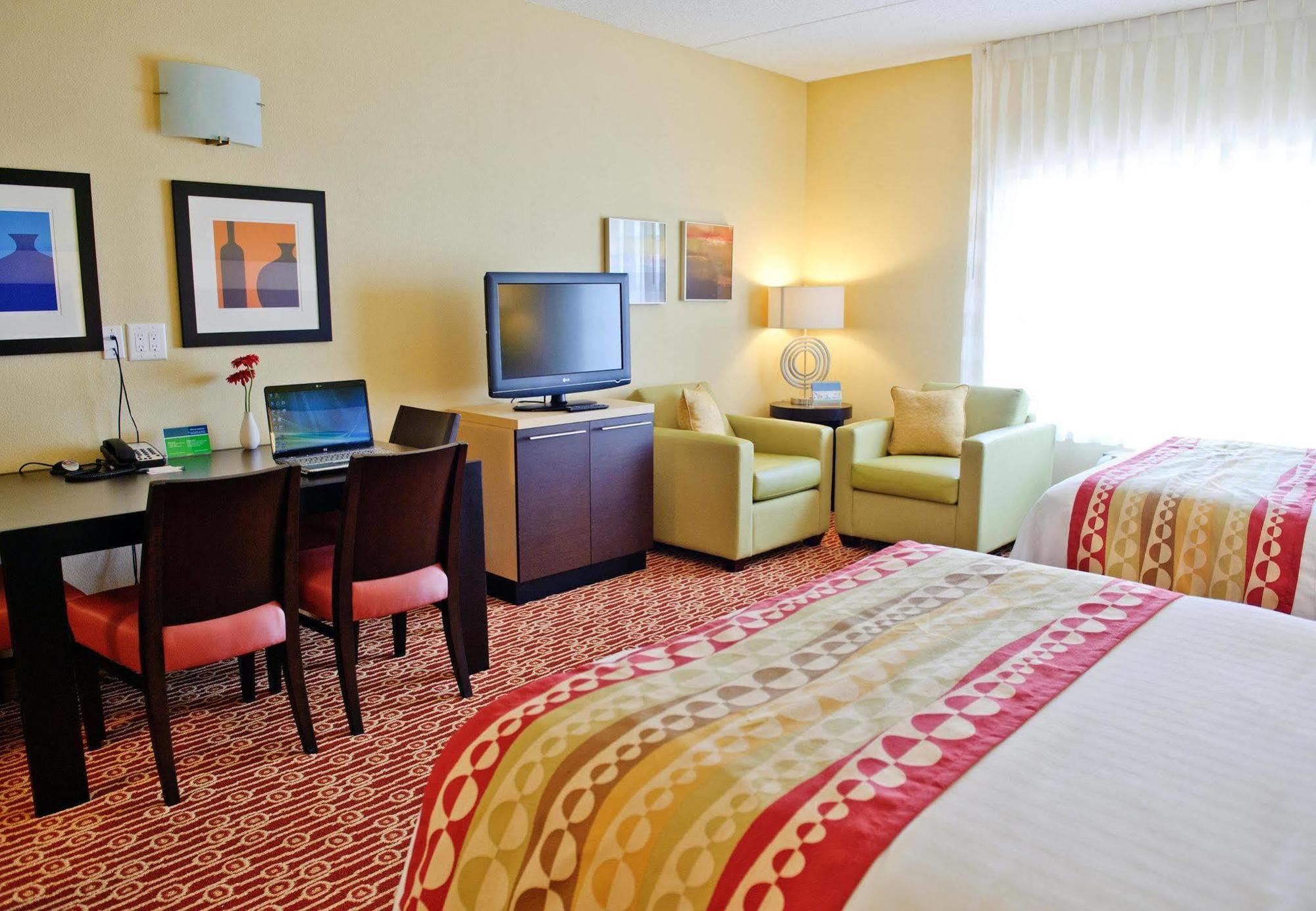 Towneplace Suites By Marriott Charlotte Mooresville Δωμάτιο φωτογραφία